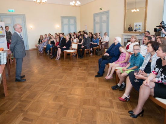 Riigikogu esimees Eiki Nestor pidas kõne lastekaitsepäeva raames korraldatud üritusel „Lastega ja lastele“, 1. juuni 2016